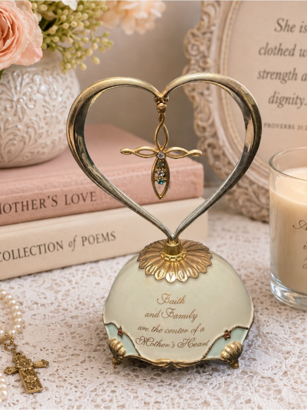 Ardleigh Elliott Mother’s Heart Music Box Faith Family Cross Figurine 1999